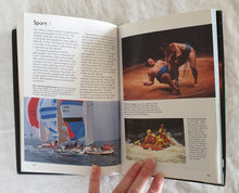 Load image into Gallery viewer, The 35 MM Photographers Handbook by Julian Calder and John Garrett