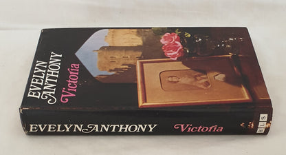 Victoria by Evelyn Anthony