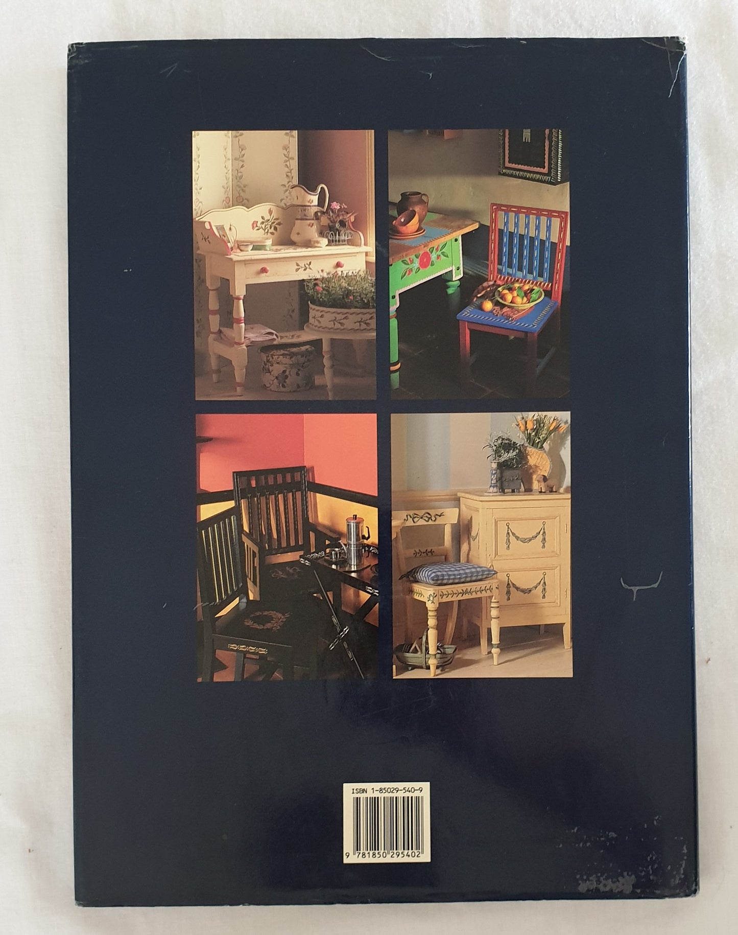 The Complete Painted Furniture Manual by Jocasta Innes and Stewart Walton