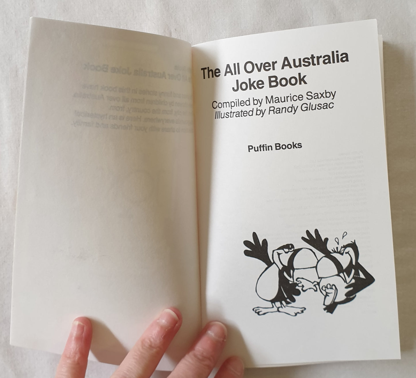 The All Over Australia Joke Book by Maurice Saxby