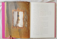 Load image into Gallery viewer, Kaye Pyke’s Sumptuous Settings Photography by Neil Lorimer