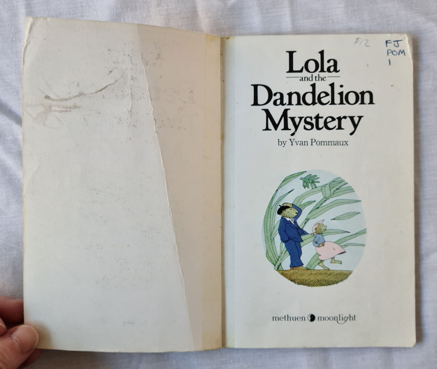 Lola and the Dandelion Mystery by Yvan Pommaux