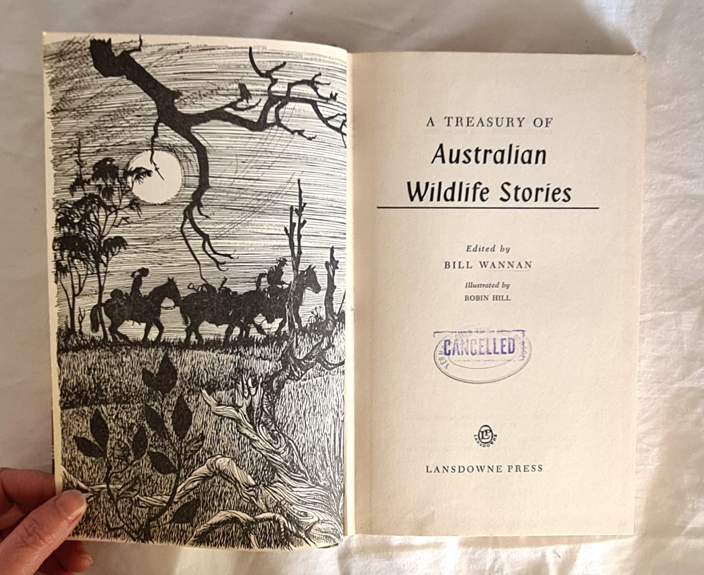 A Treasury of Australian Wildlife Stories by Bill Wannan