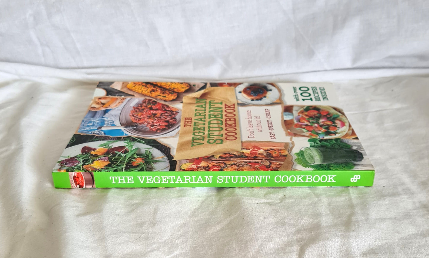The Vegetarian Student Cookbook by Phoebe Morgan