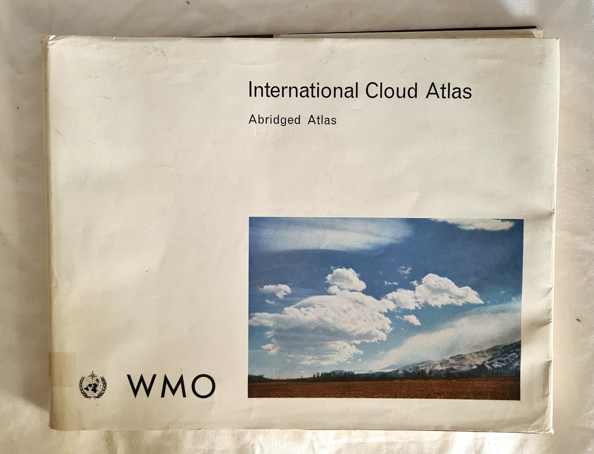 International Cloud Atlas  Abridged Atlas  World Meteorological Organization