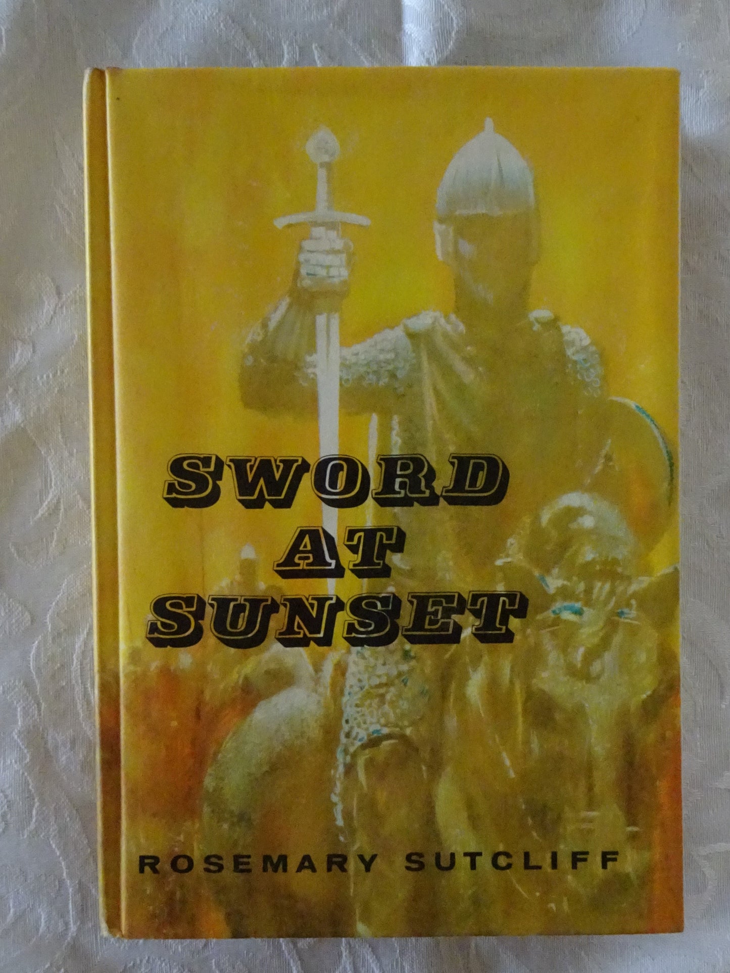 Sword At Sunset by Rosemary Sutcliff