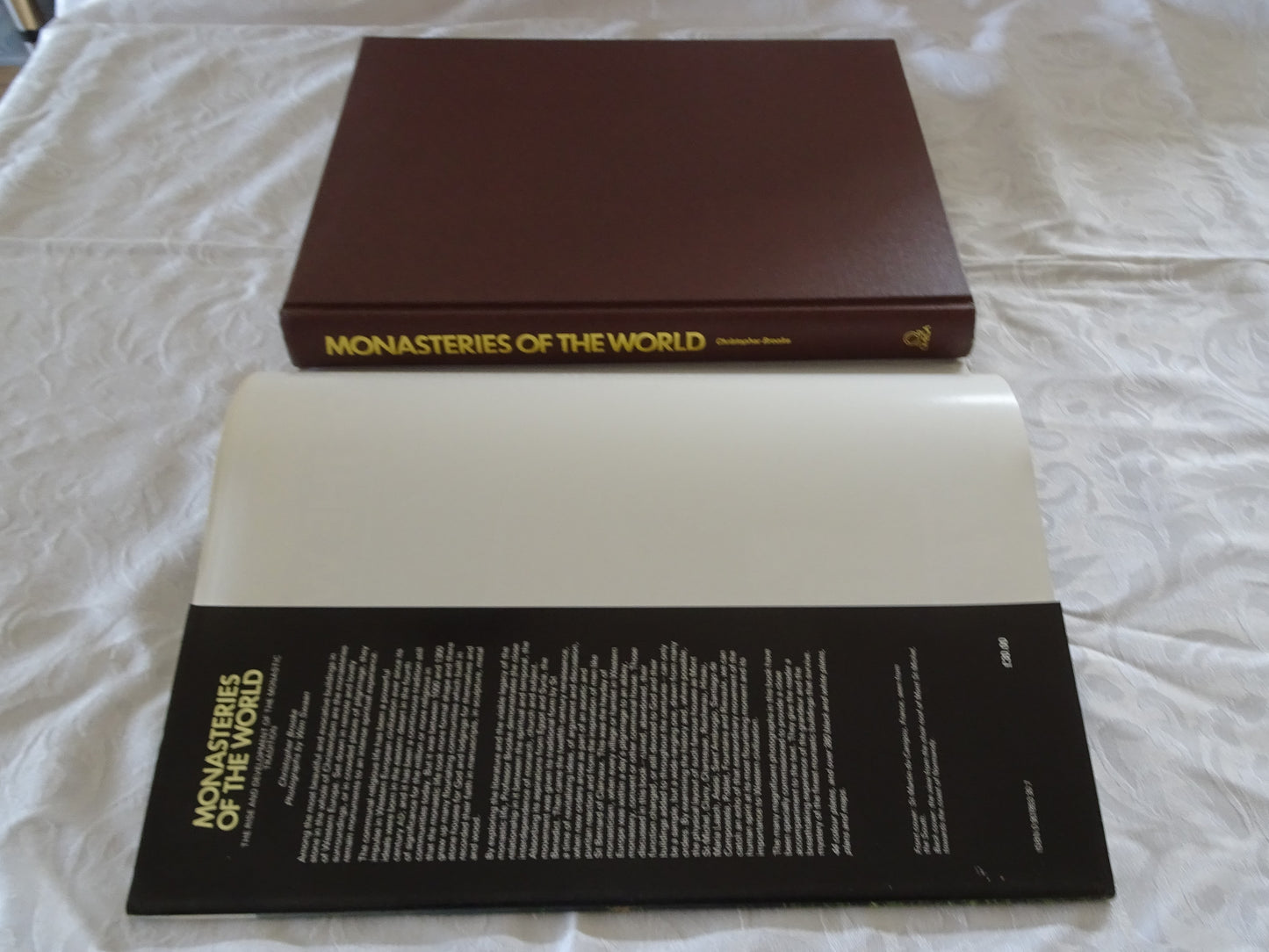 Monasteries of the World by Christopher Brooke