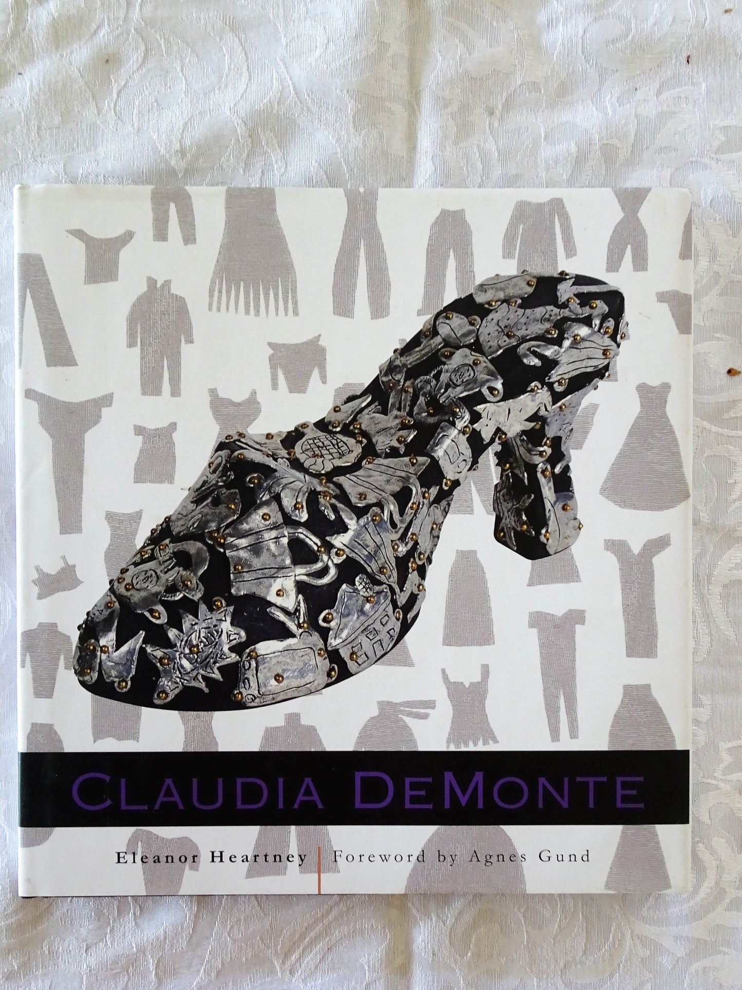 Claudia DeMonte by Eleanor Heartney