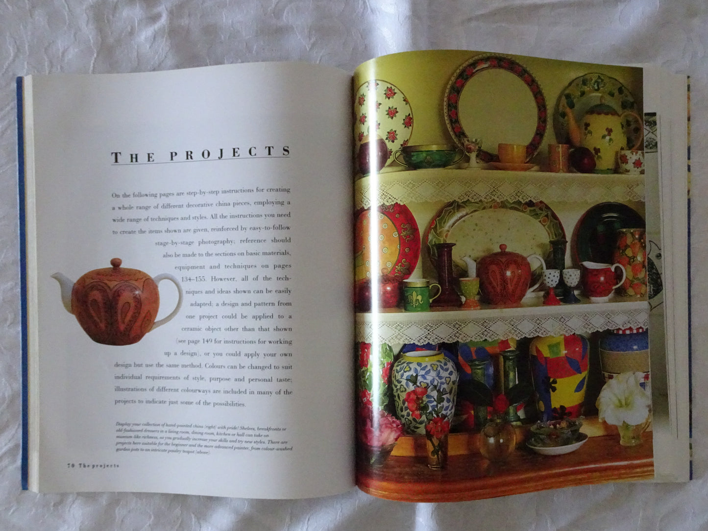 Hand-Painting China by Lesley Harle and Susan Conder