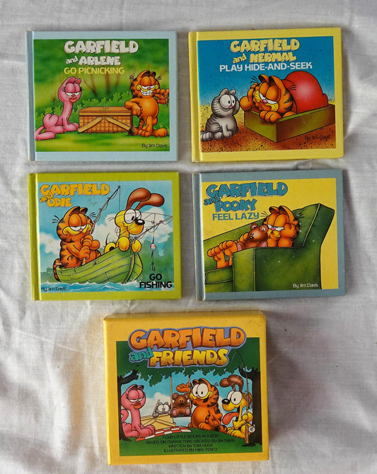Garfield and Friends  Four Little Books in a Box  by Tom Huge  Illustrated by Mike Fentz