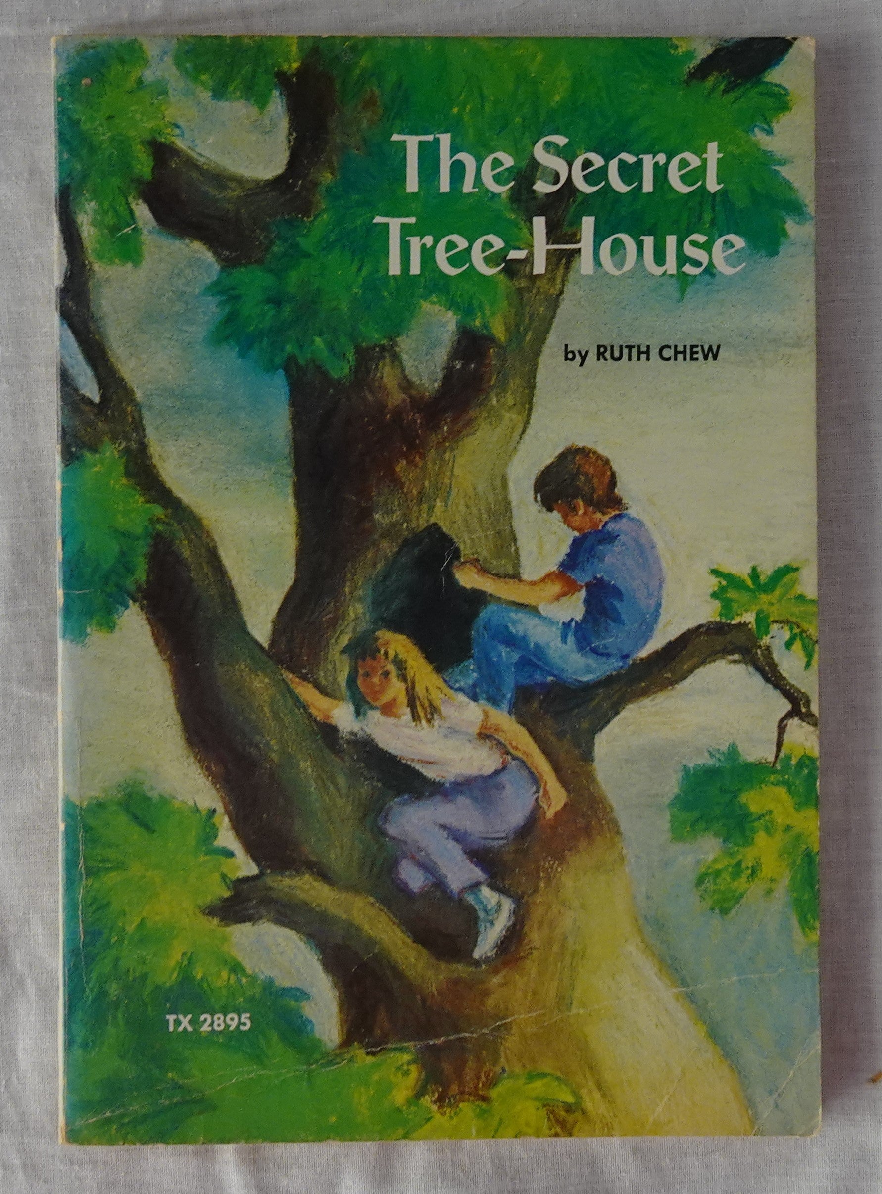 The Secret Tree-House by Ruth Chew – Morgan's Rare Books