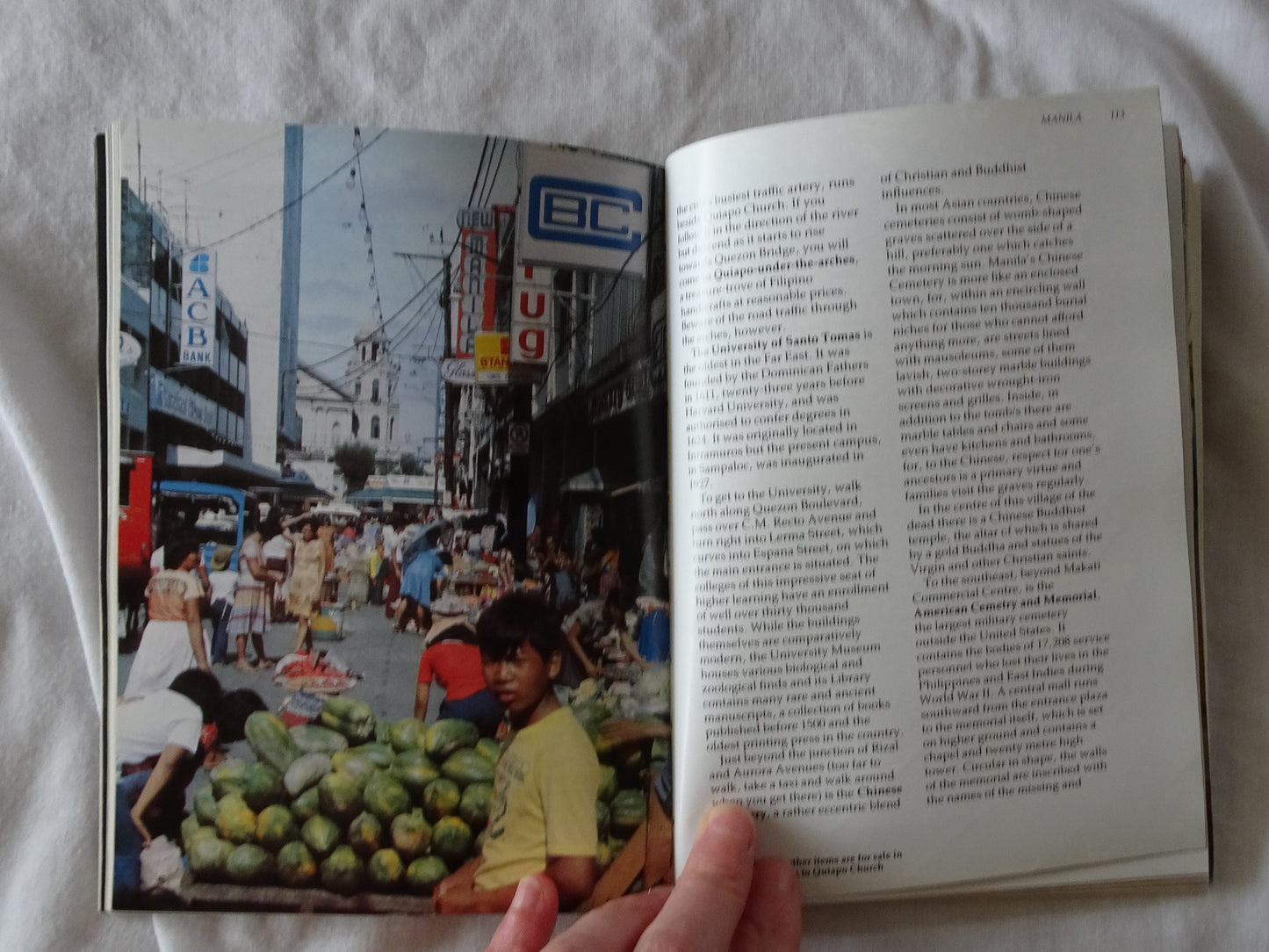 Papineau's Guide To Philippines by MPH Magazines
