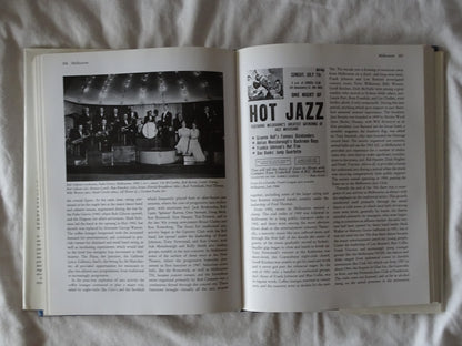 The Oxford Companion to Australian Jazz by Bruce Johnson