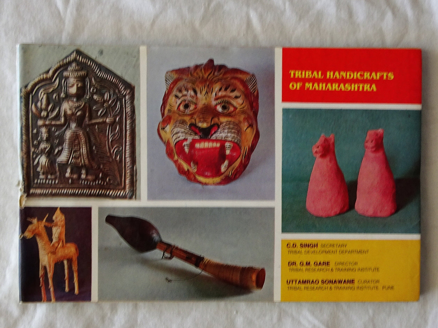 Tribal Handicrafts of Maharashtra by C. D. Singh et al.