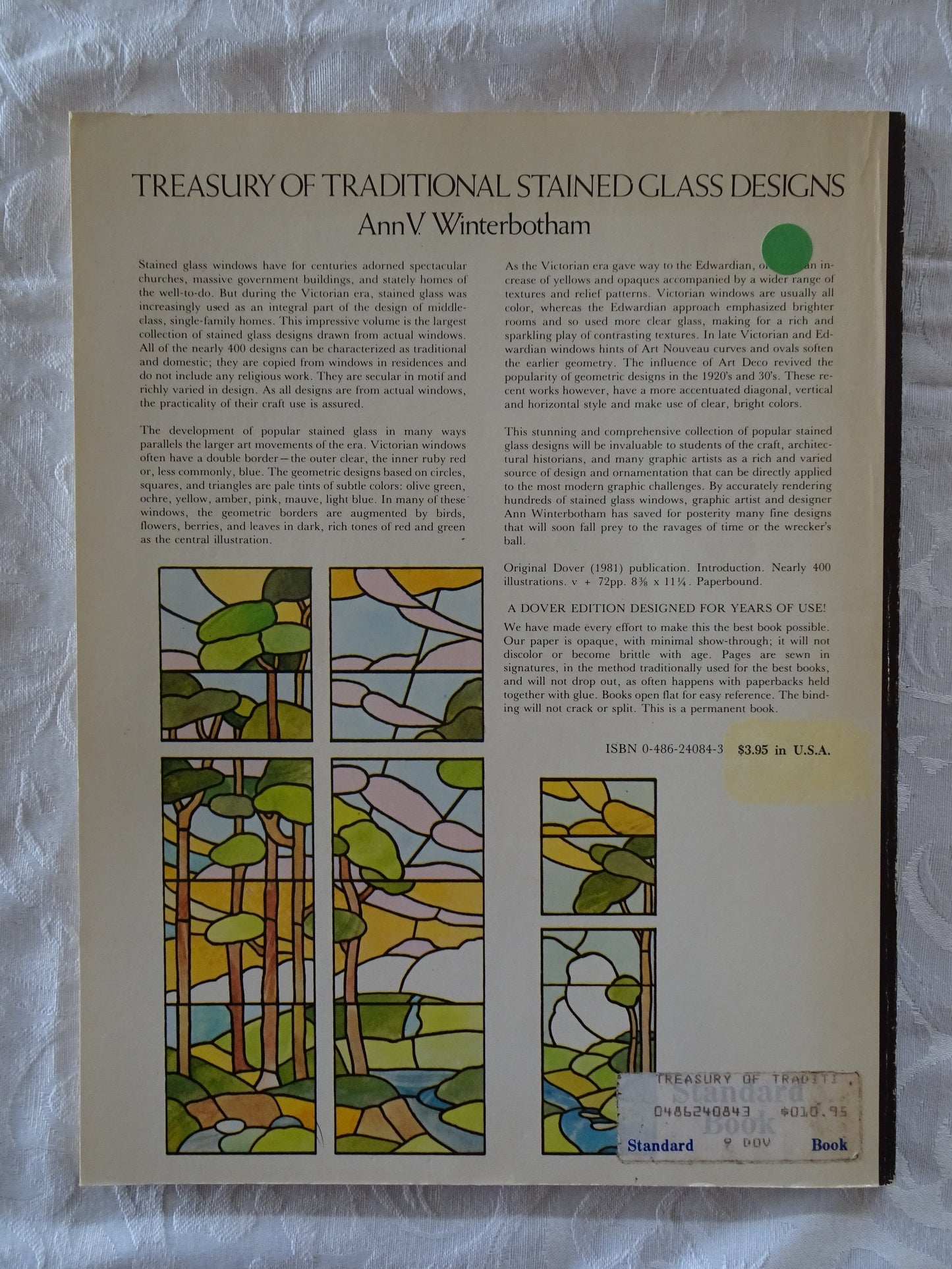Treasury of Traditional Stained Glass Designs by Ann V. Winterbotham