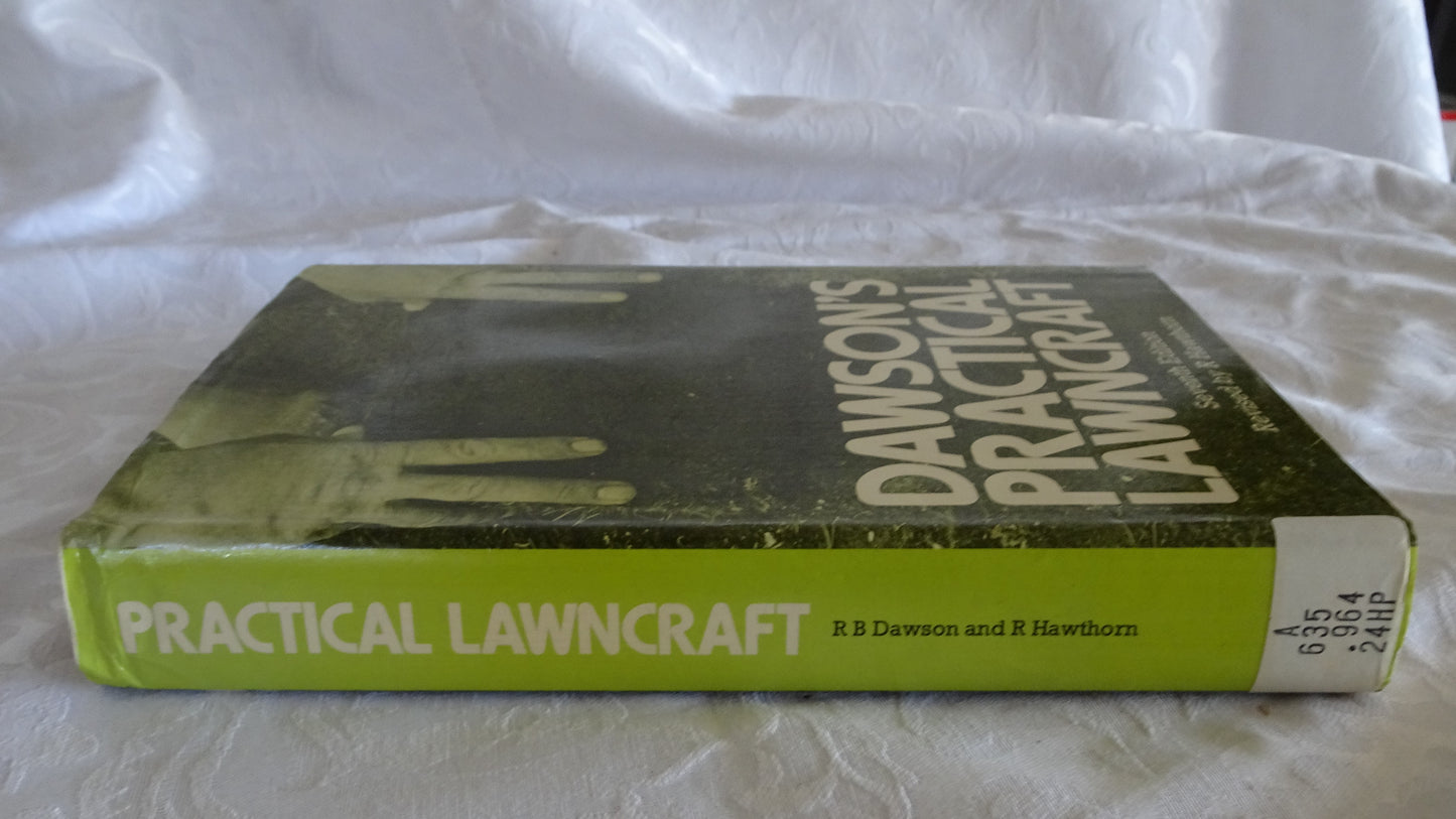 Dawson's Practical Lawncraft by R. Hawthorn